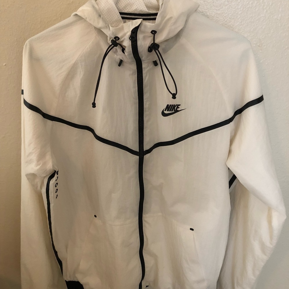 Nike windbreaker